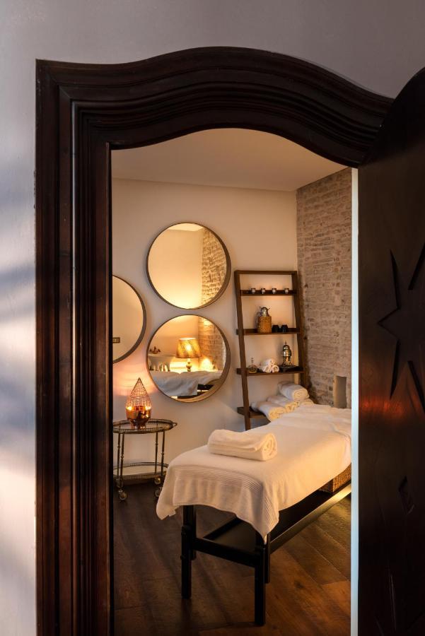 Pajaro Rebelde Bed & Breakfast Sevilla Dış mekan fotoğraf