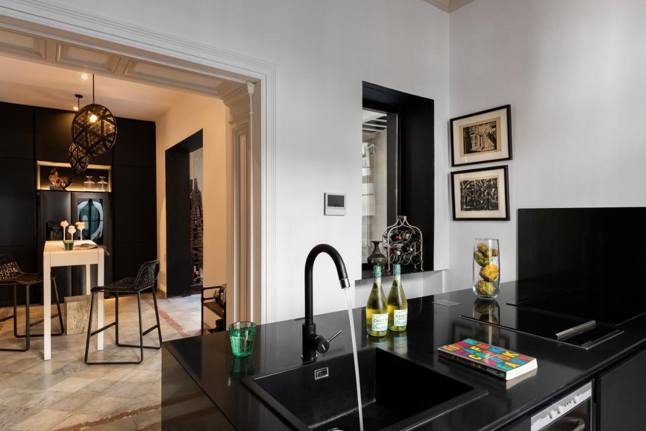 Pajaro Rebelde Bed & Breakfast Sevilla Dış mekan fotoğraf