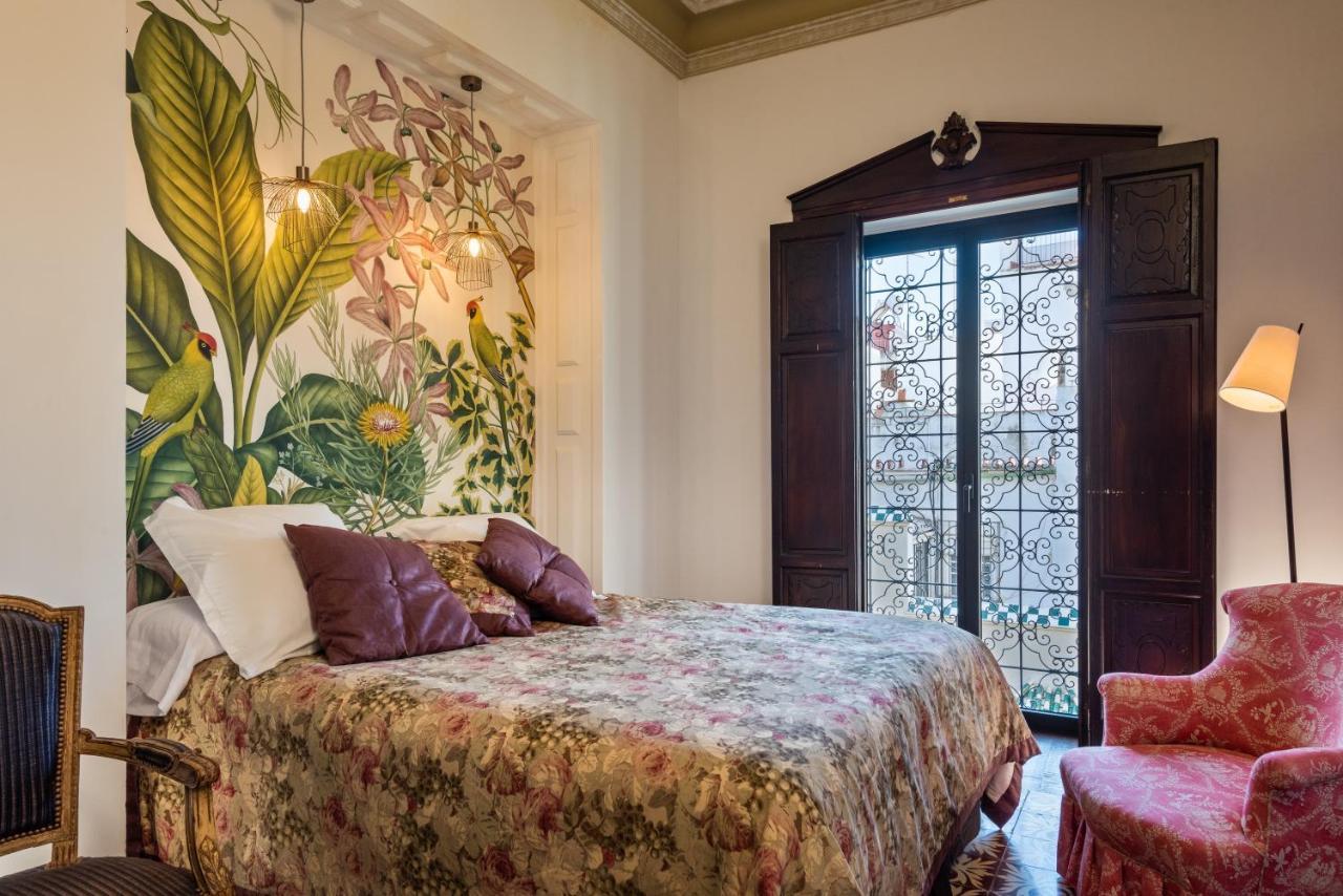 Pajaro Rebelde Bed & Breakfast Sevilla Oda fotoğraf